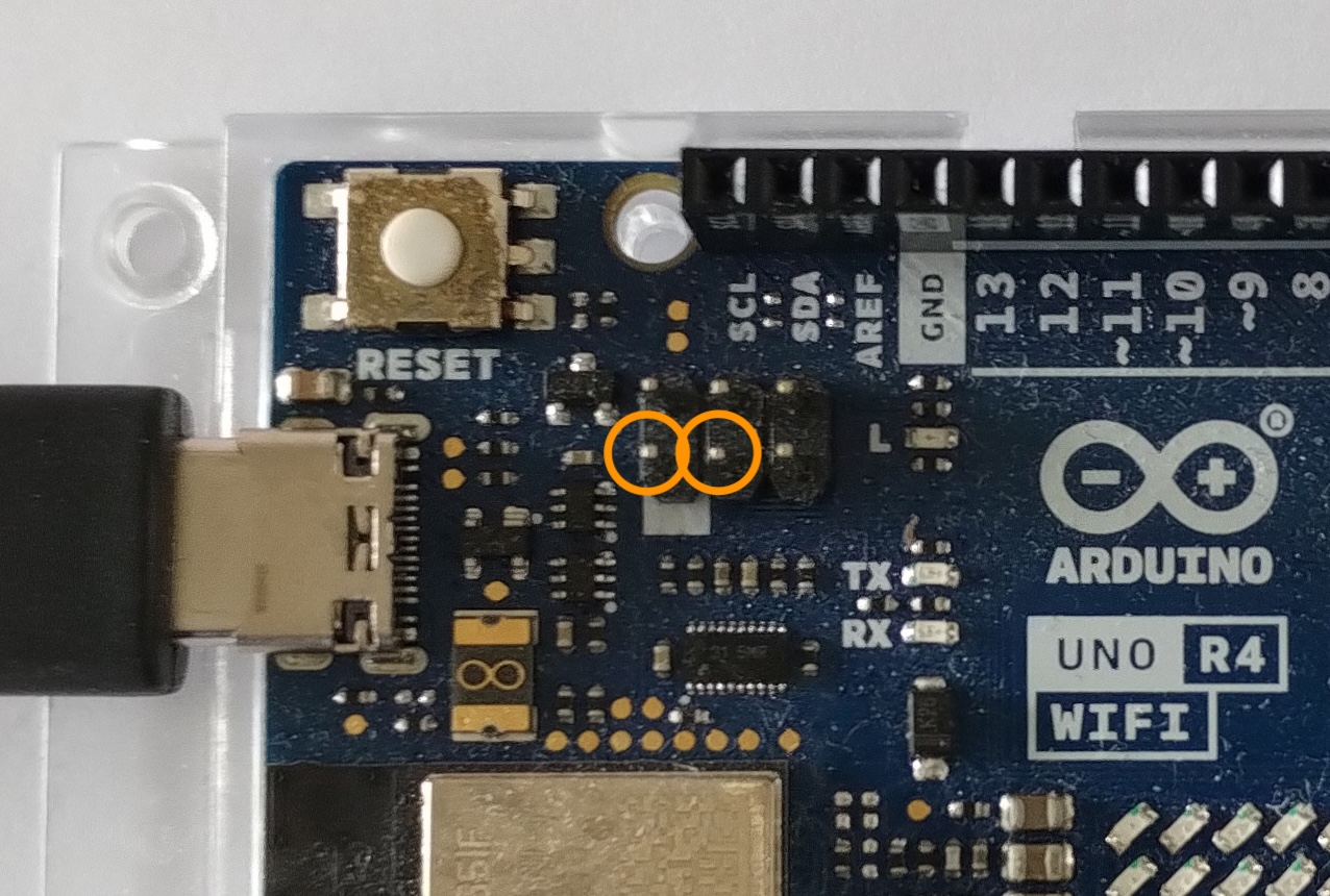 UNO R4 Jumper Wire Pins